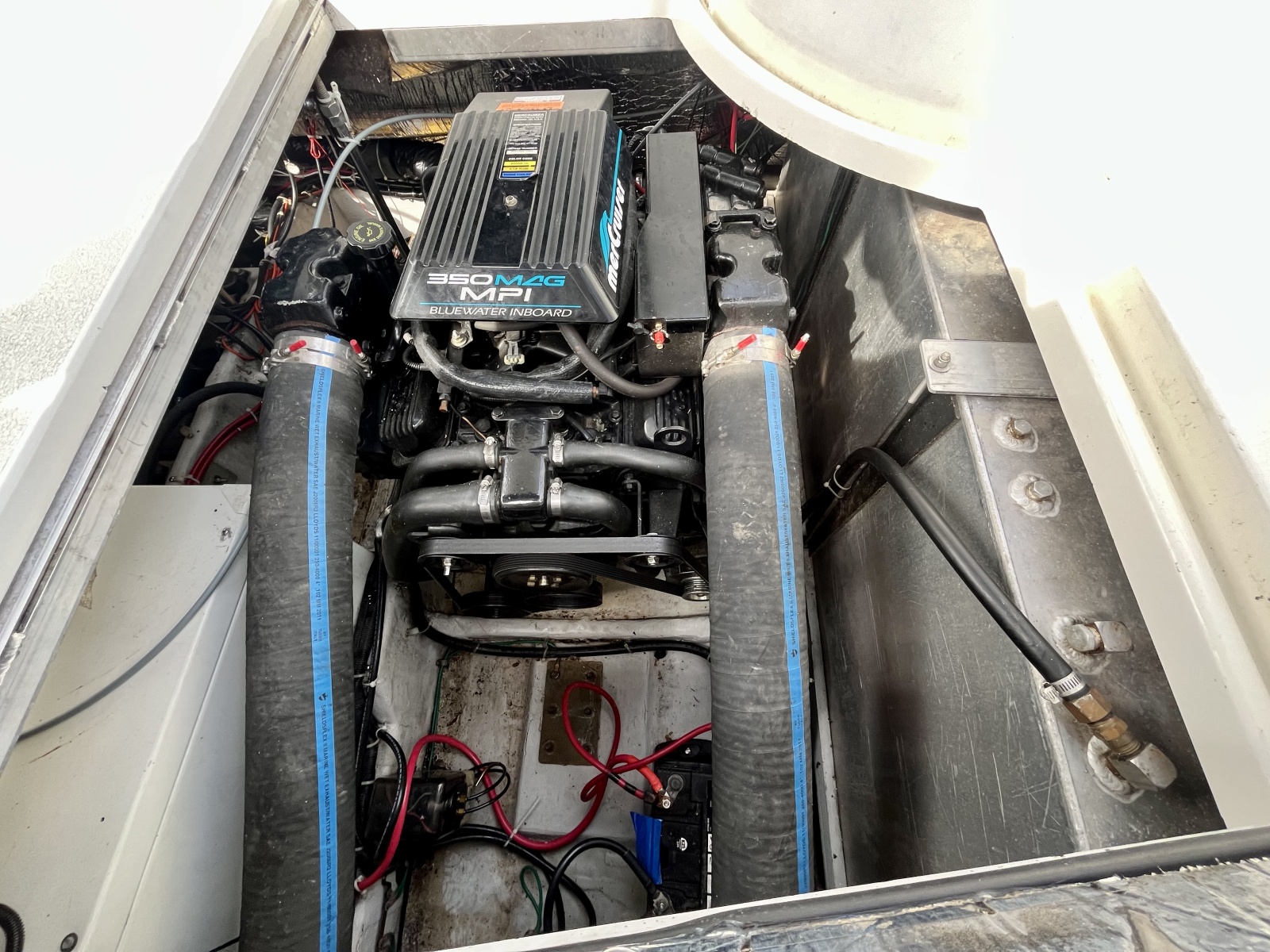 1999 Carver 350 Mariner 35