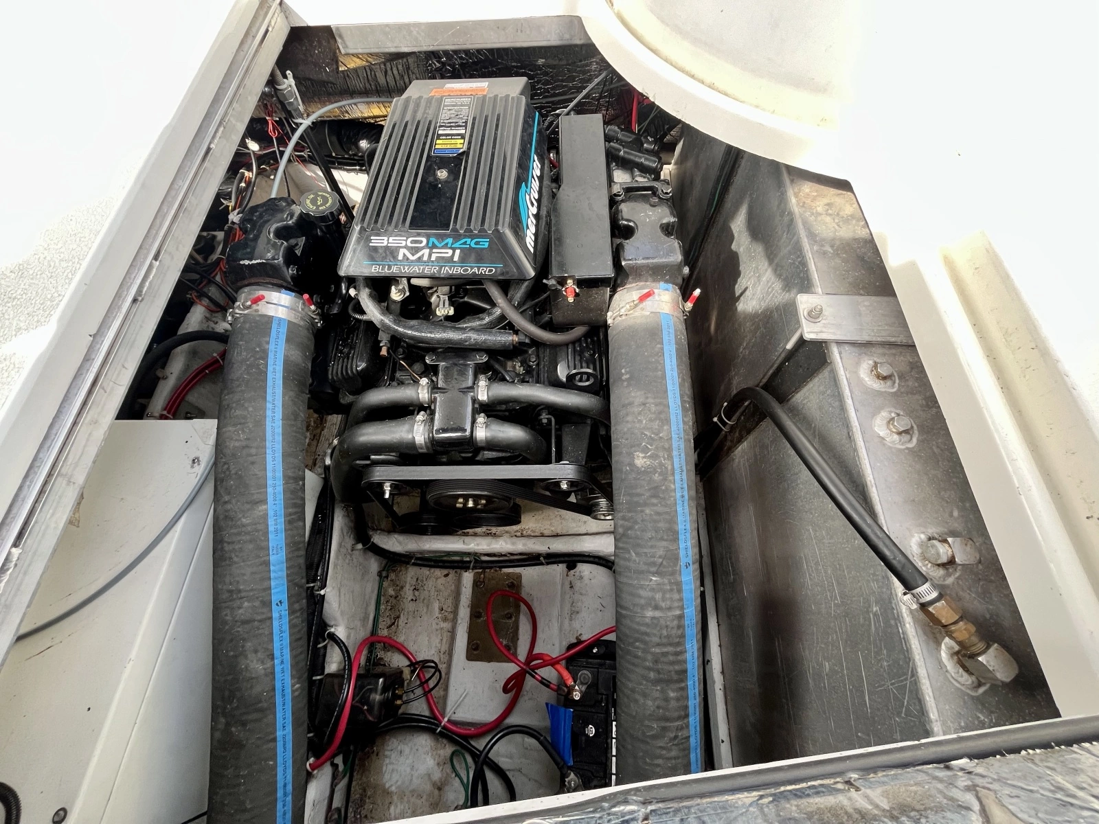 1999 Carver 350 Mariner 35