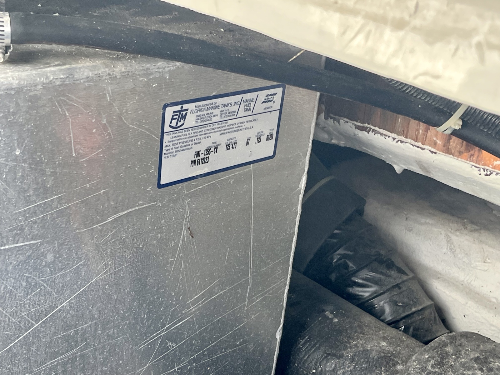 1999 Carver 350 Mariner 35