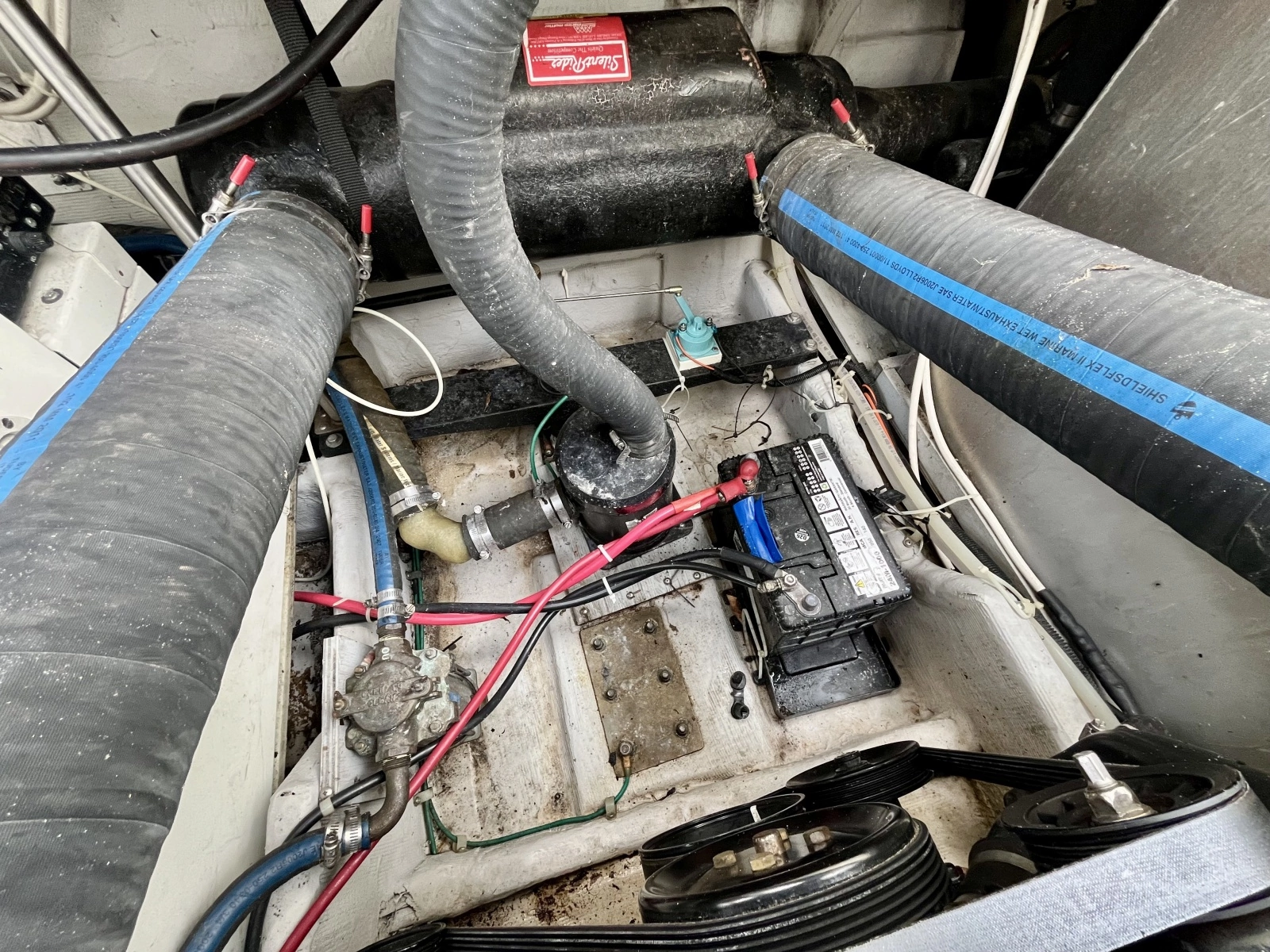 1999 Carver 350 Mariner 35