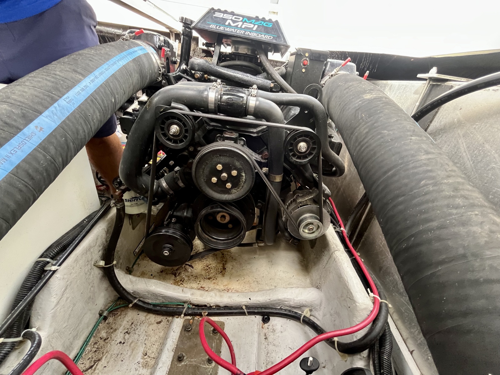 1999 Carver 350 Mariner 35
