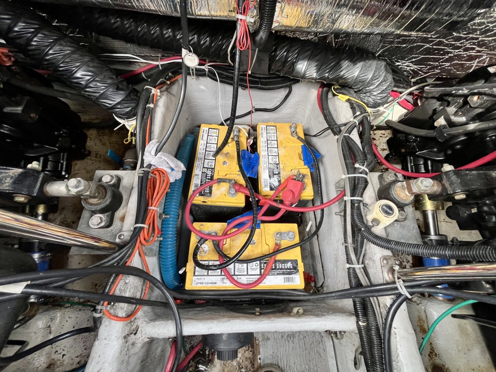 1999 Carver 350 Mariner 35