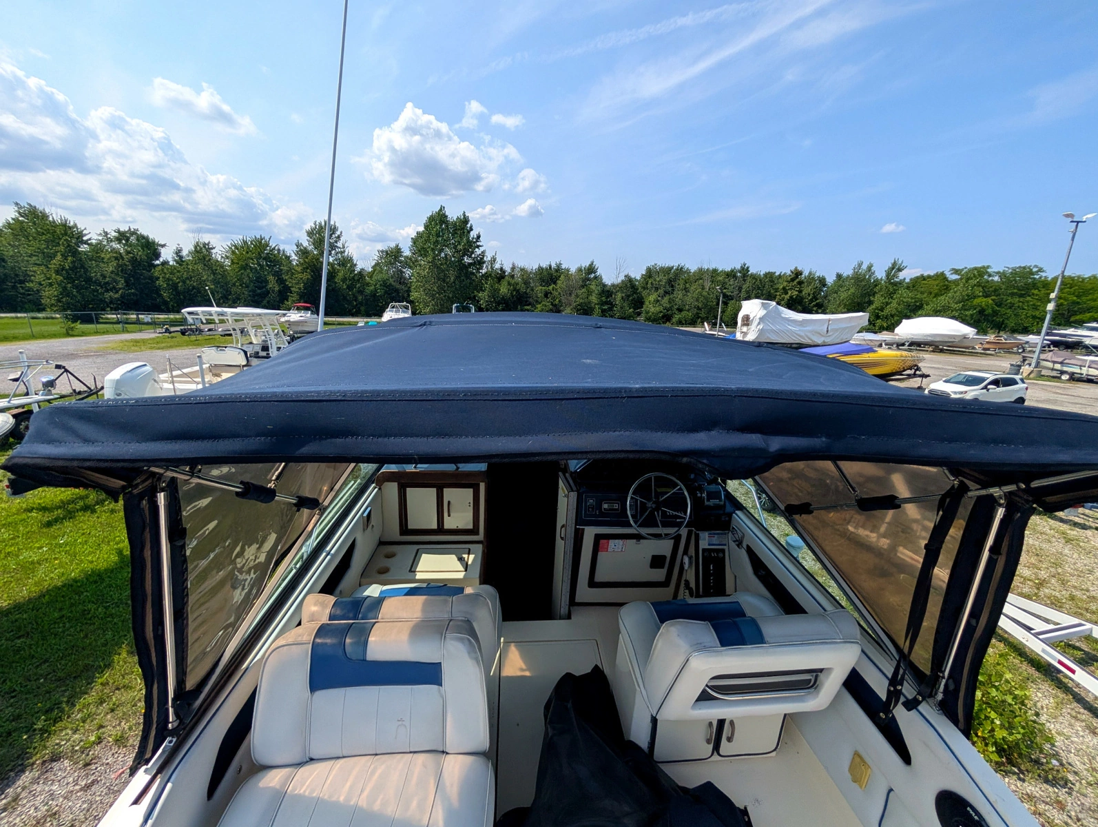 1987 Sea Ray 270 Amberjack
