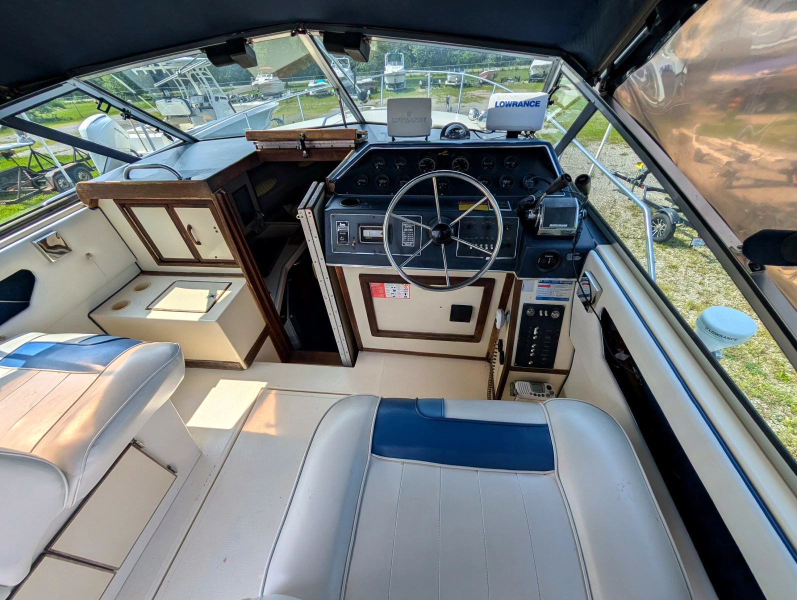 1987 Sea Ray 270 Amberjack