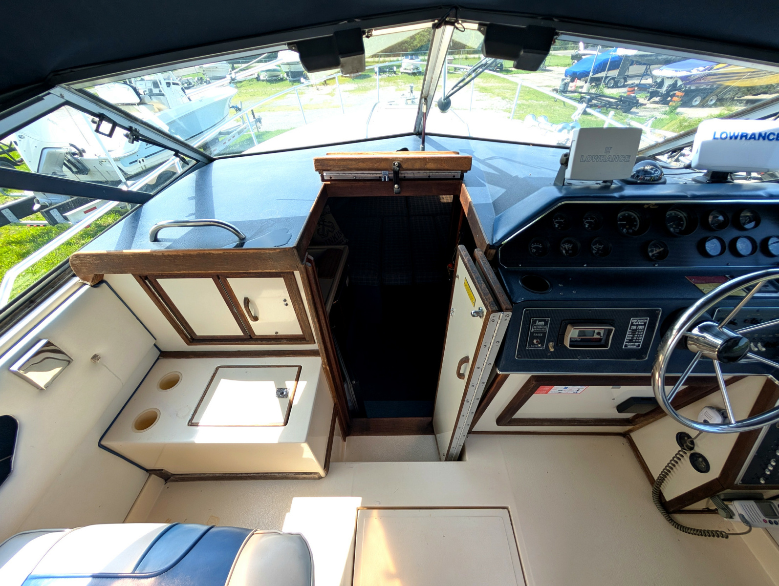 1987 Sea Ray 270 Amberjack