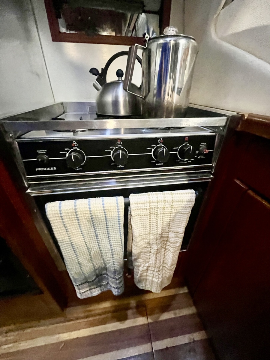 1995 Striper 3587