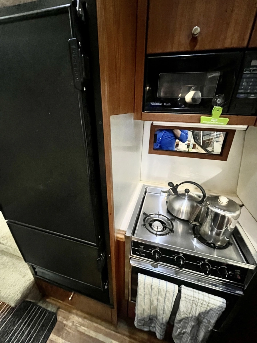 1995 Striper 3587