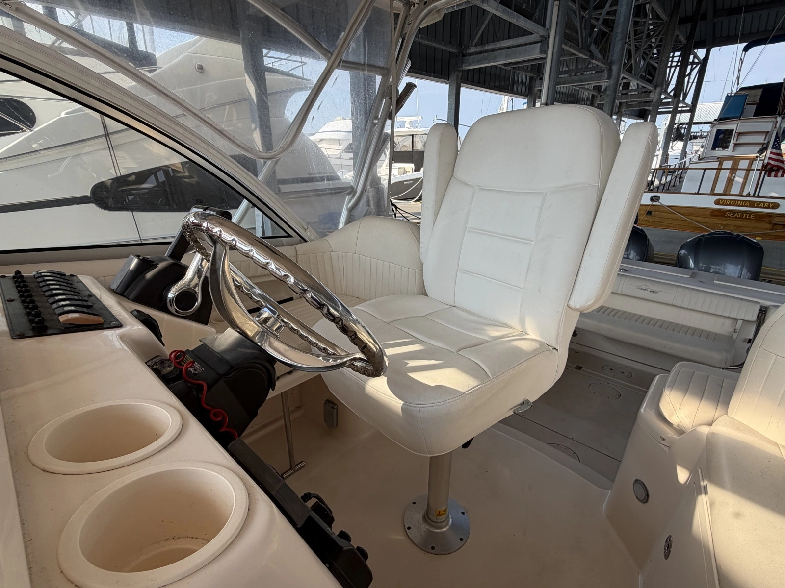 2007 Grady-White Express 305