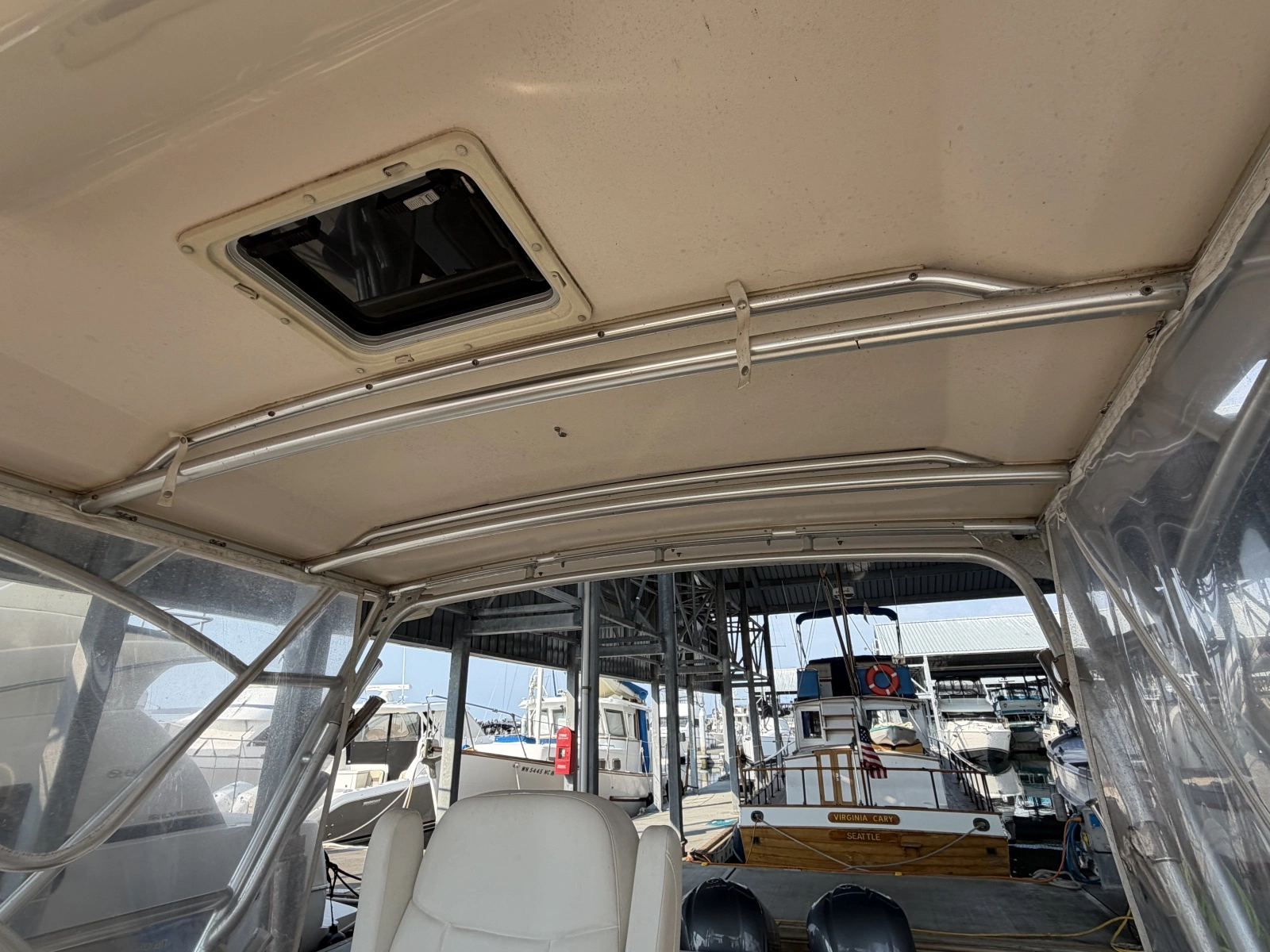2007 Grady-White Express 305