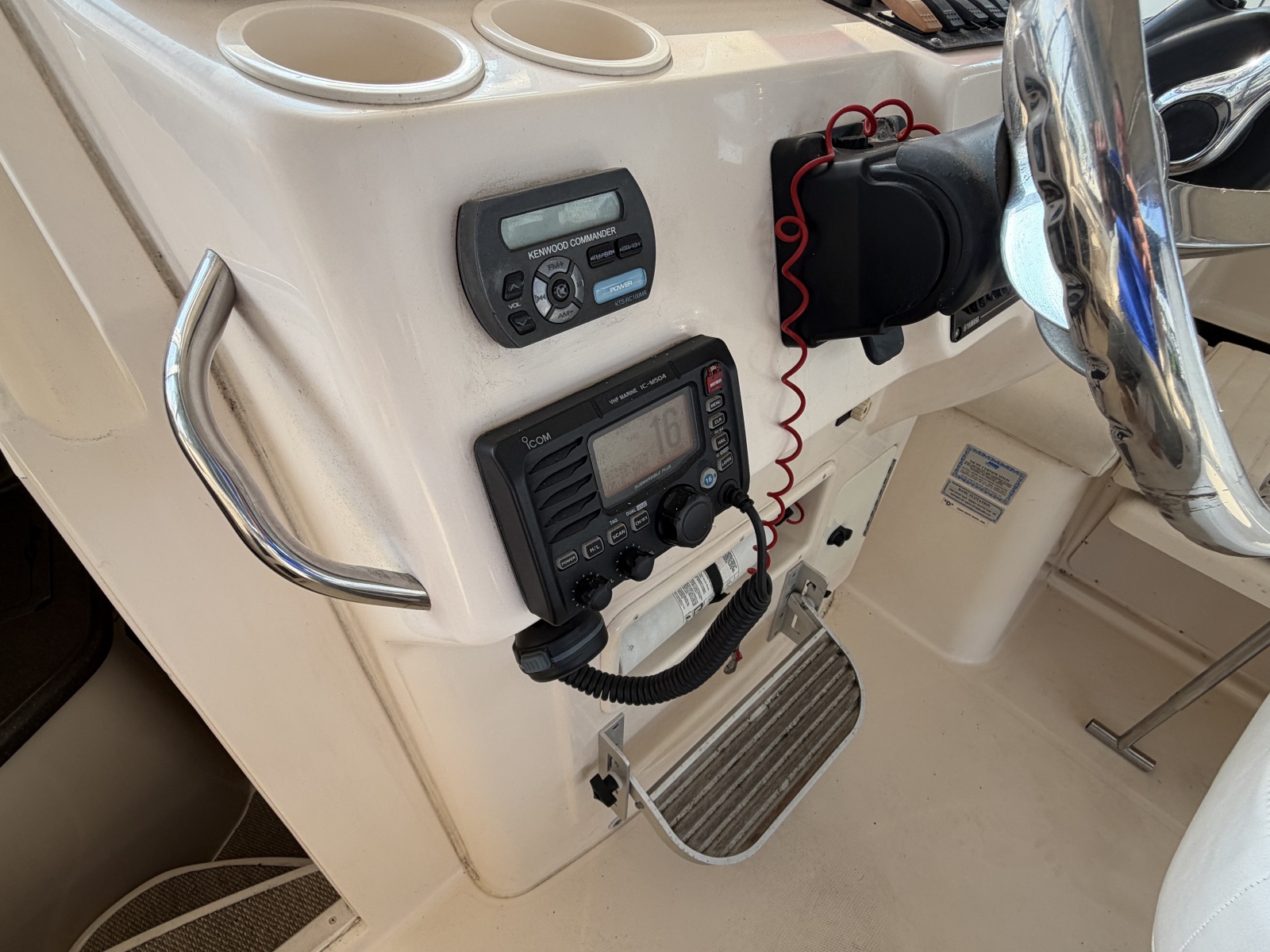 2007 Grady-White Express 305