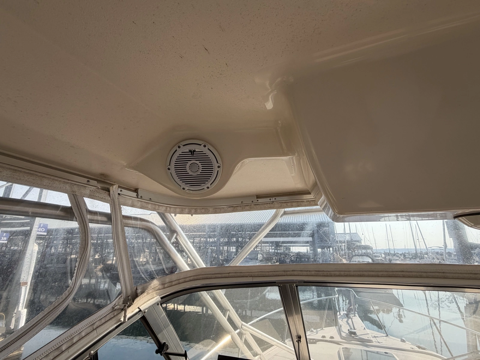 2007 Grady-White Express 305