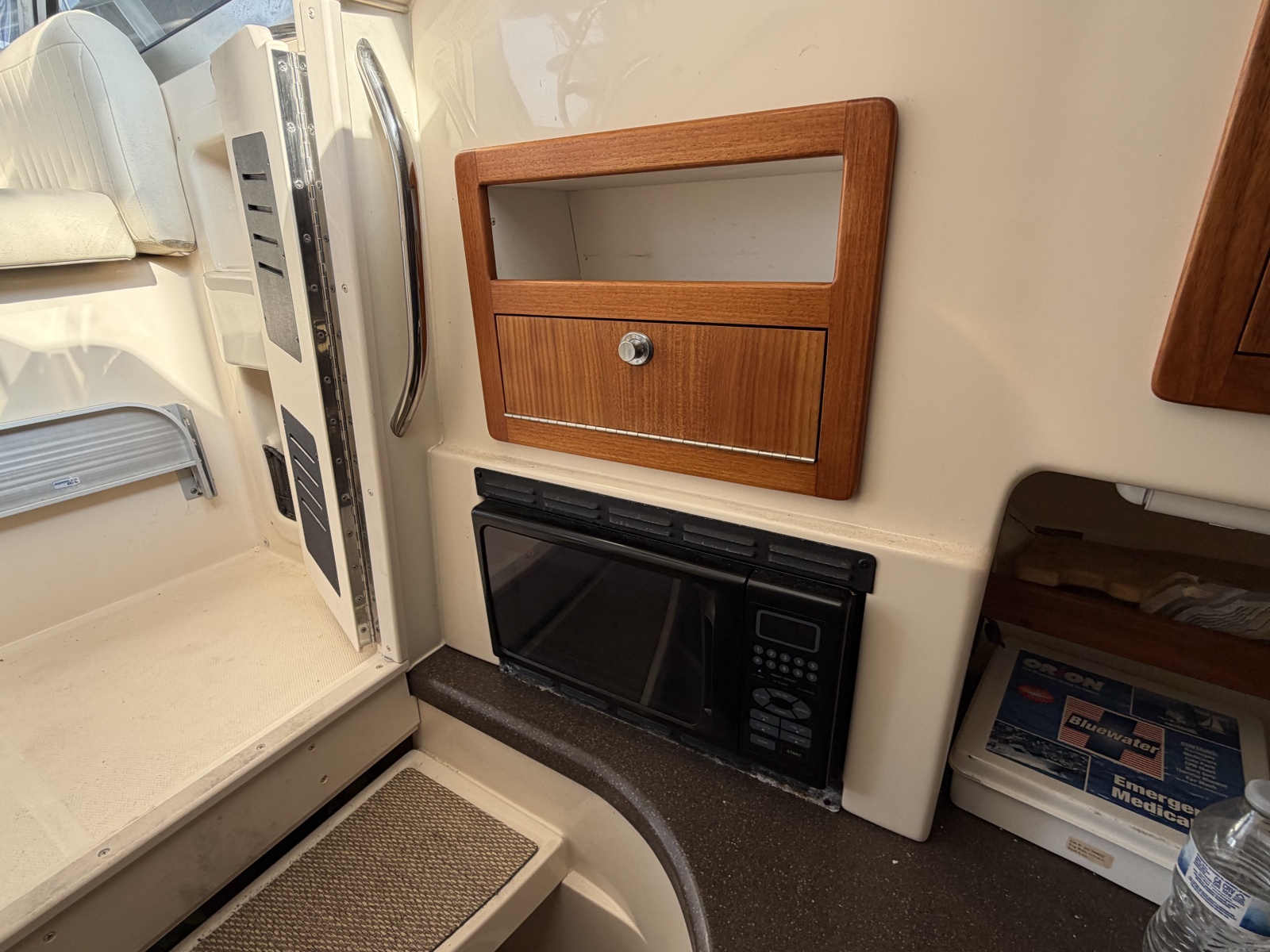 2007 Grady-White Express 305