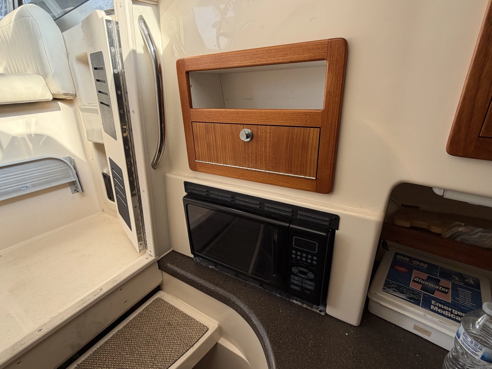 2007 Grady-White Express 305