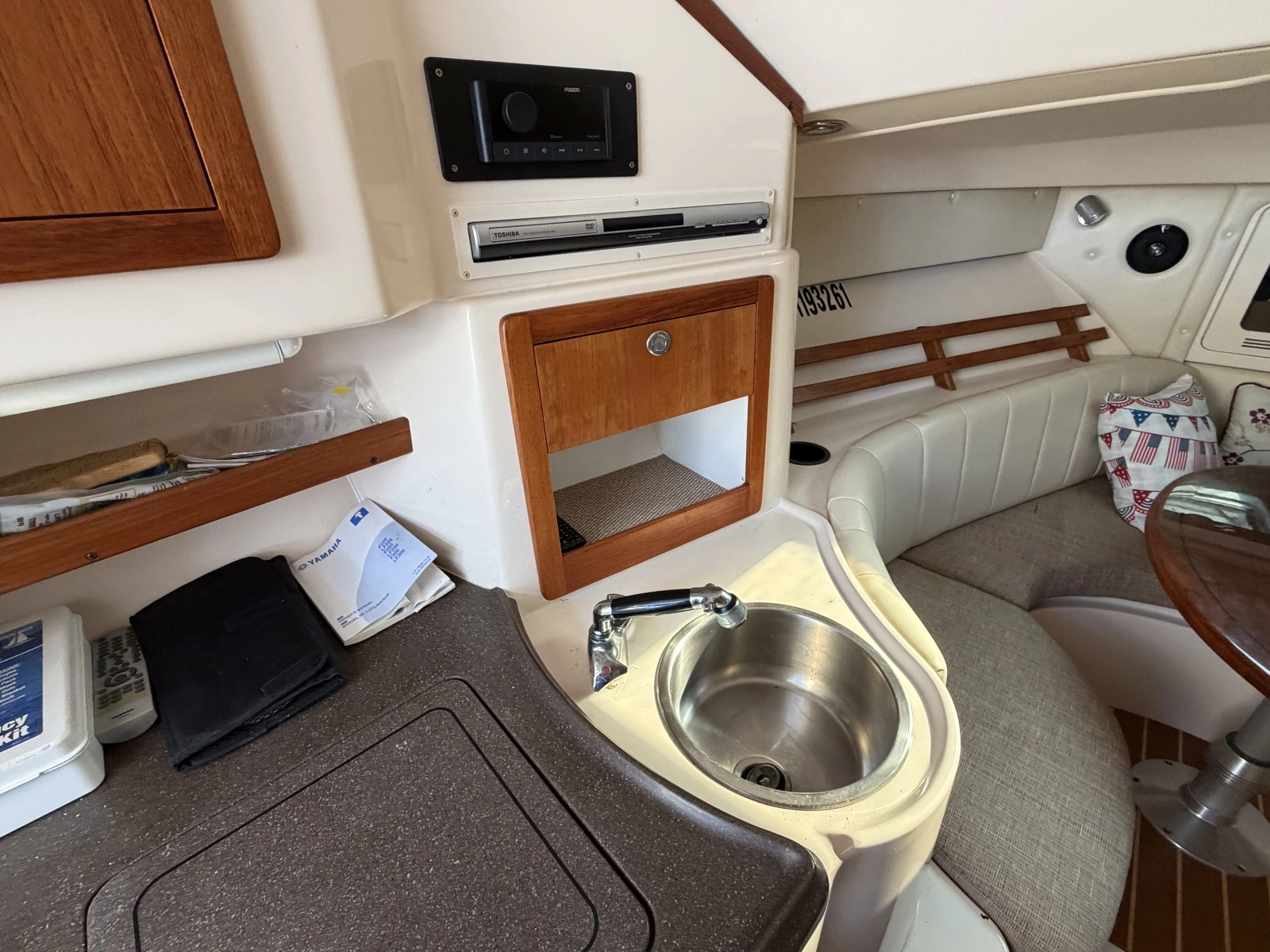 2007 Grady-White Express 305