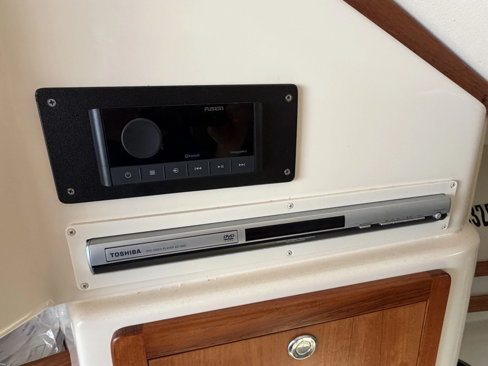 2007 Grady-White Express 305