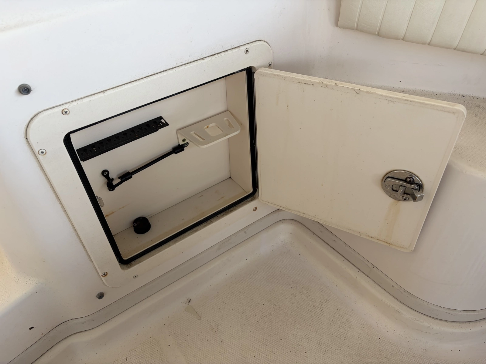 2007 Grady-White Express 305