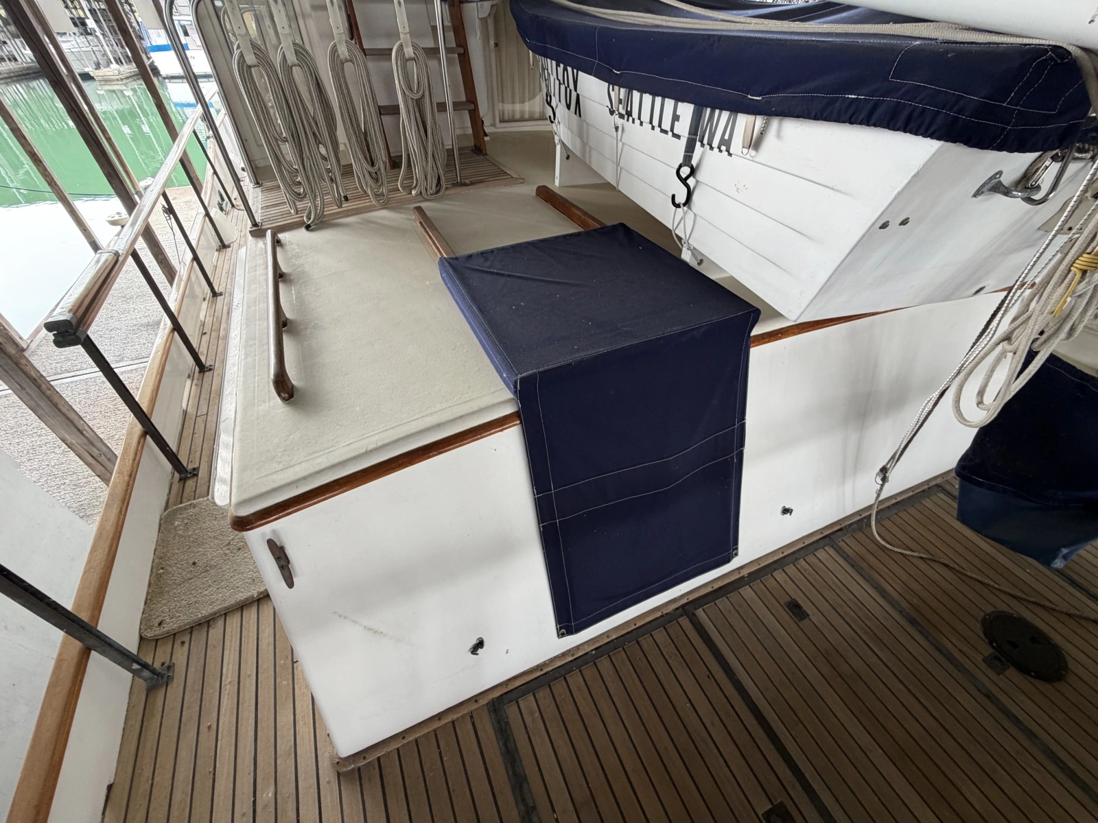 1969 Grand Banks 42 Classic
