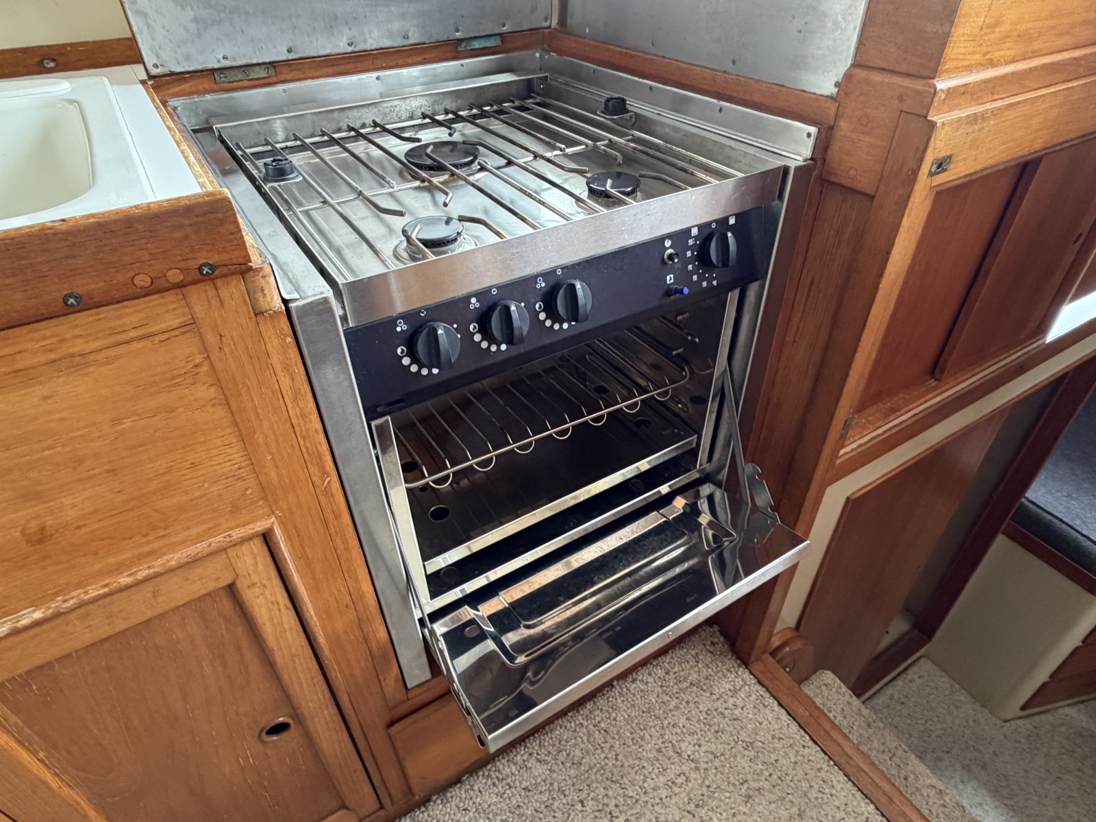 1969 Grand Banks 42 Classic