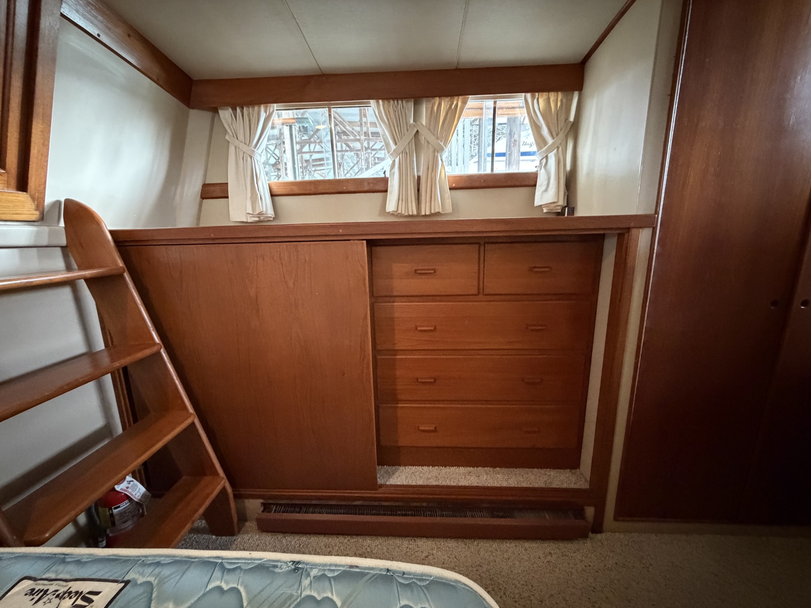 1969 Grand Banks 42 Classic