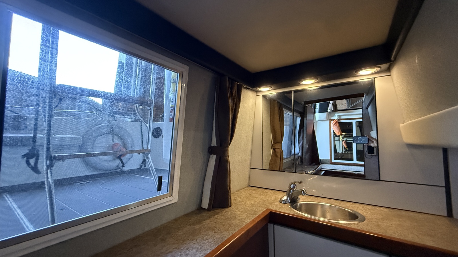 1992 Bayliner 3688 Motoryacht