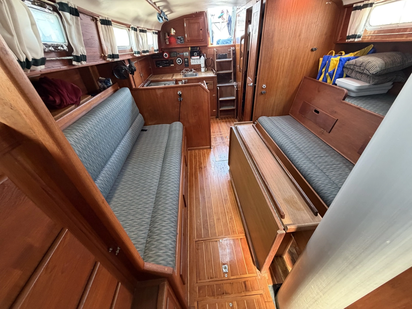1977 Allied Mistress MKIII