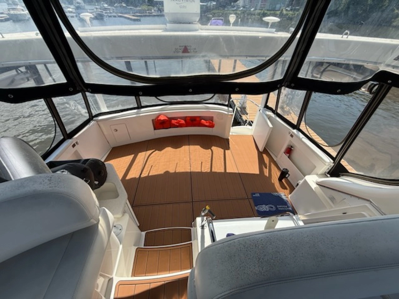 2004 Silverton 43 Motor Yacht 43