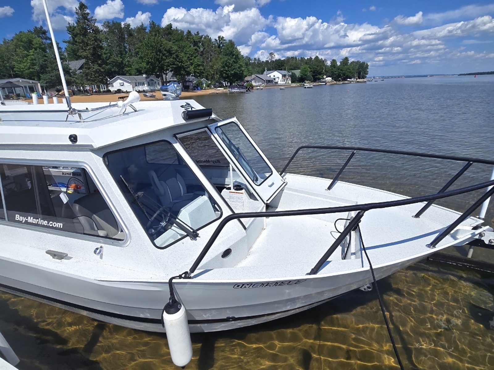 2024 KingFisher 2425 Escape HT