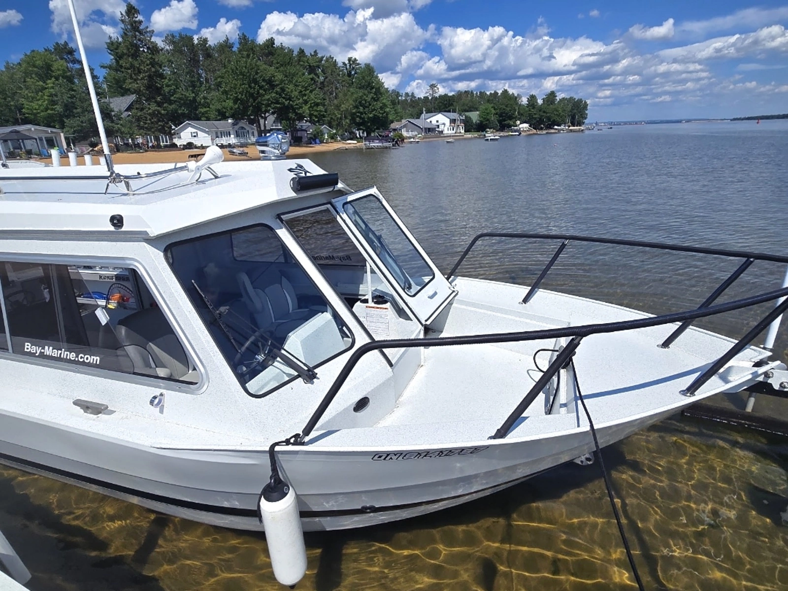 2024 KingFisher 2425 Escape HT