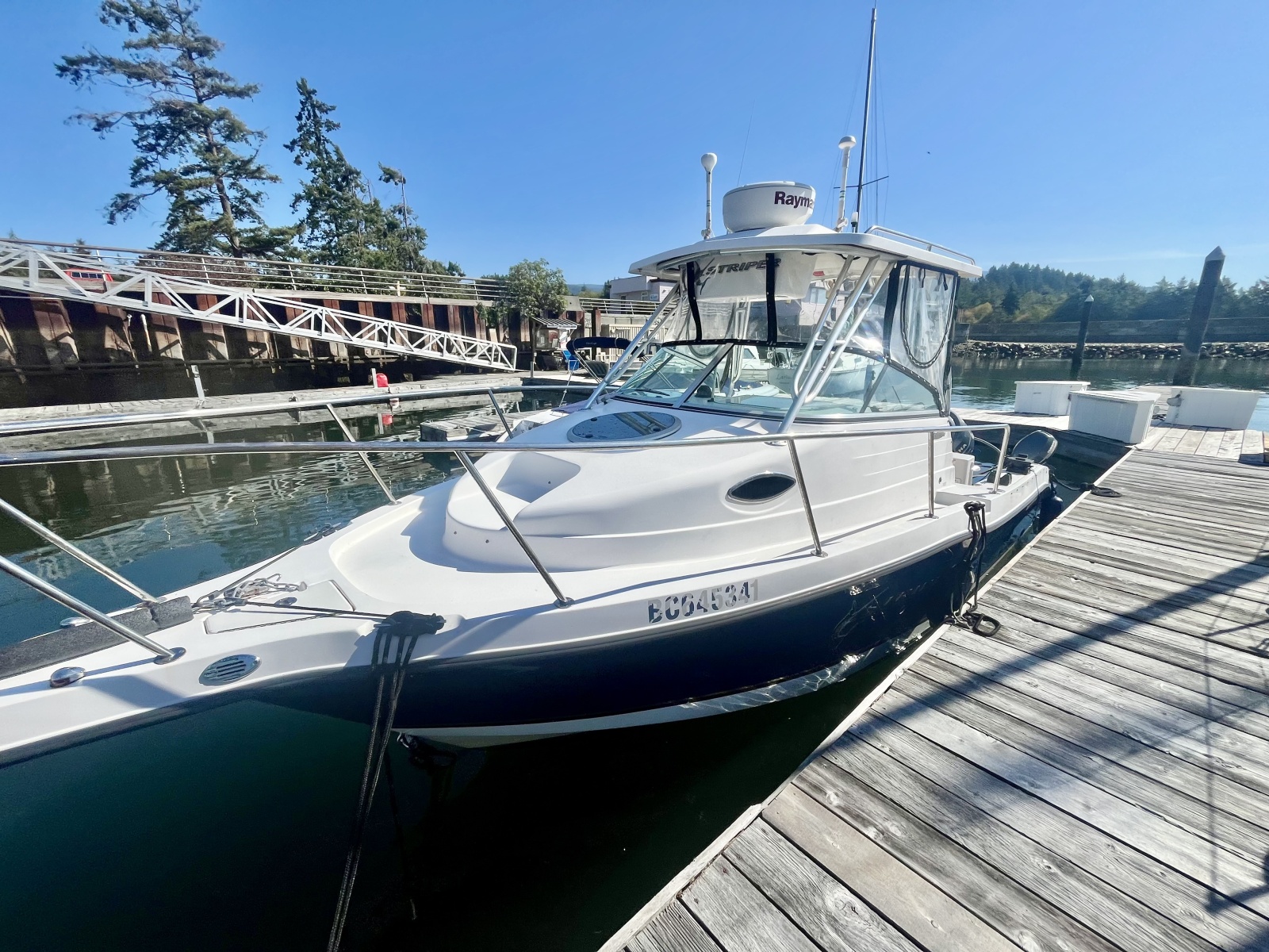 2007 Seaswirl Striper 2301
