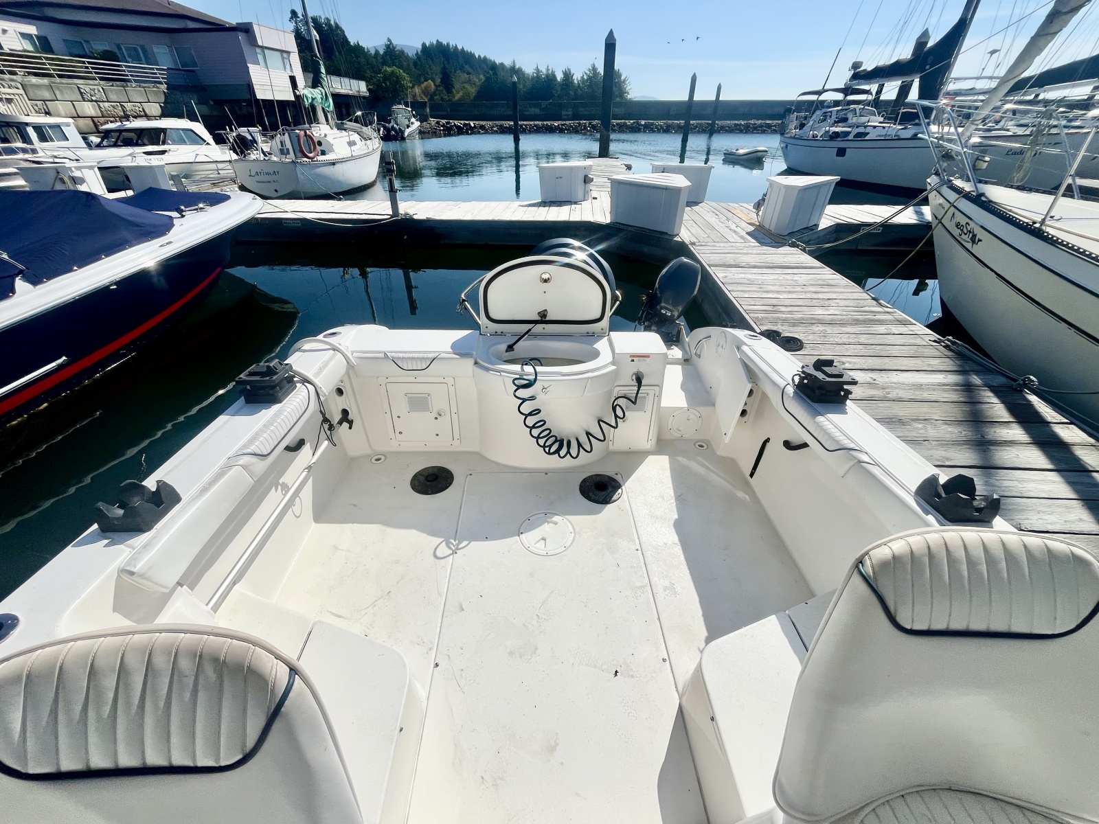 2007 Seaswirl Striper 2301