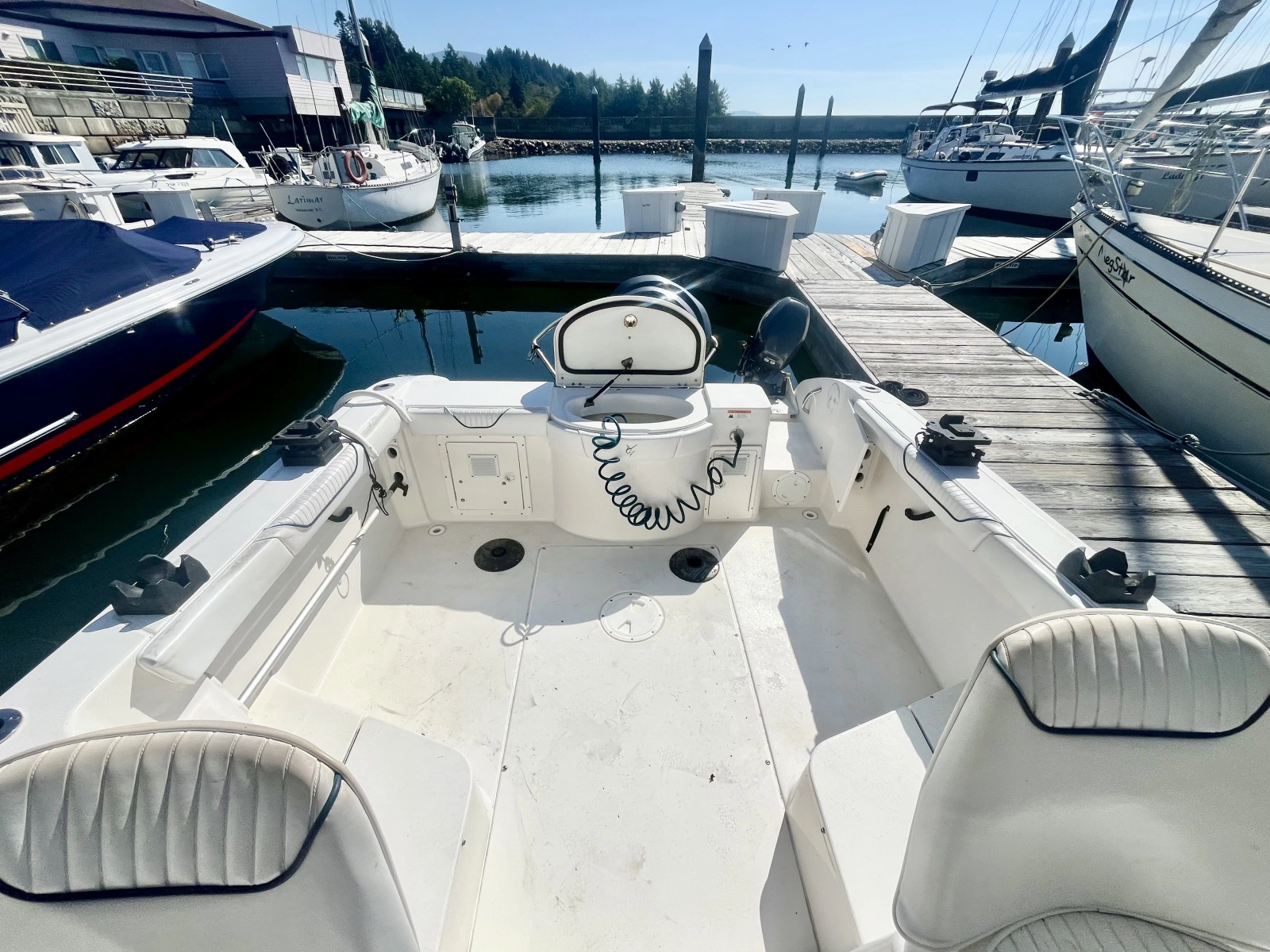 2007 Seaswirl Striper 2301