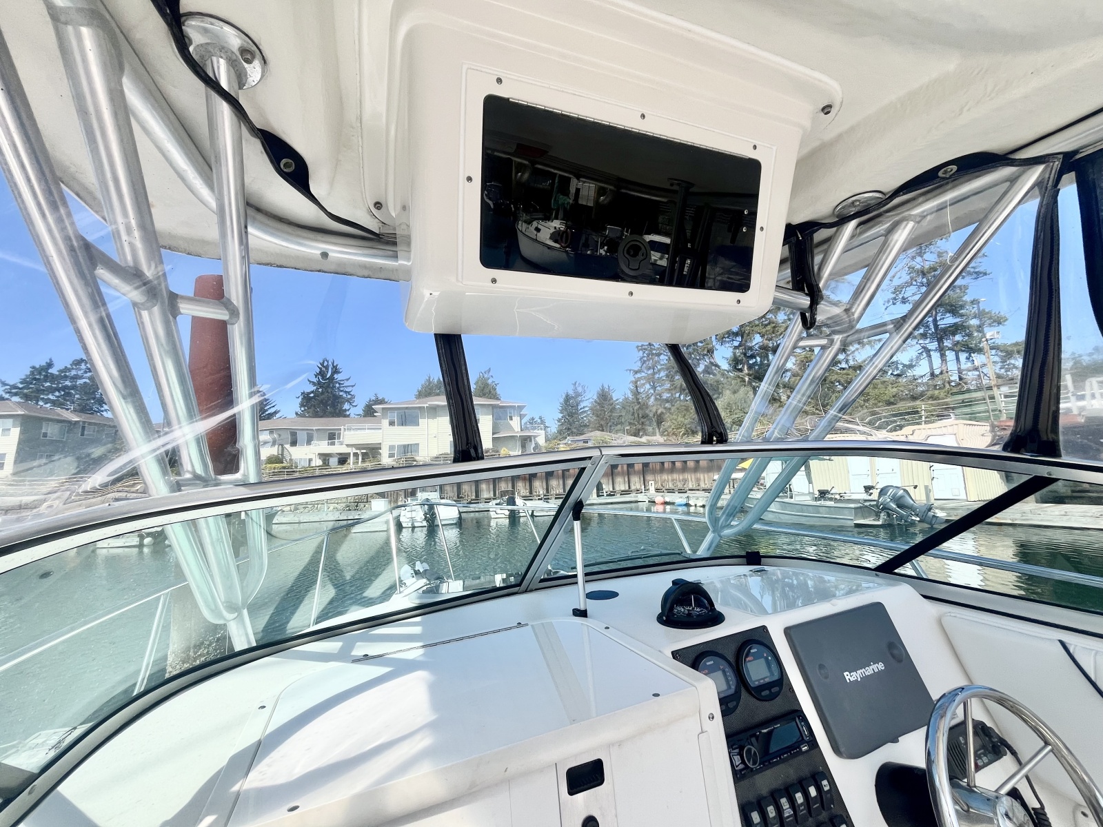 2007 Seaswirl Striper 2301