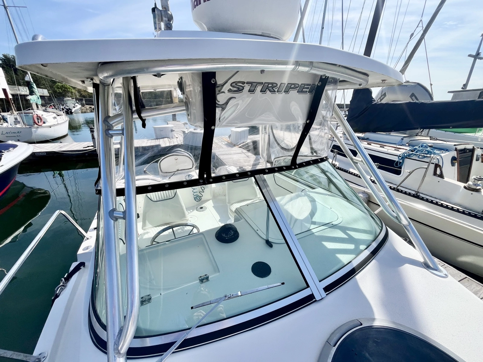 2007 Seaswirl Striper 2301