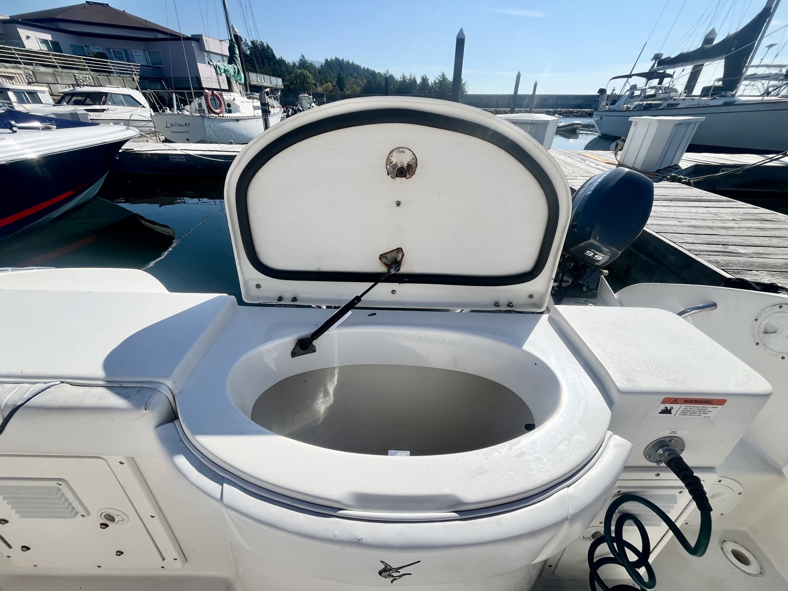 2007 Seaswirl Striper 2301