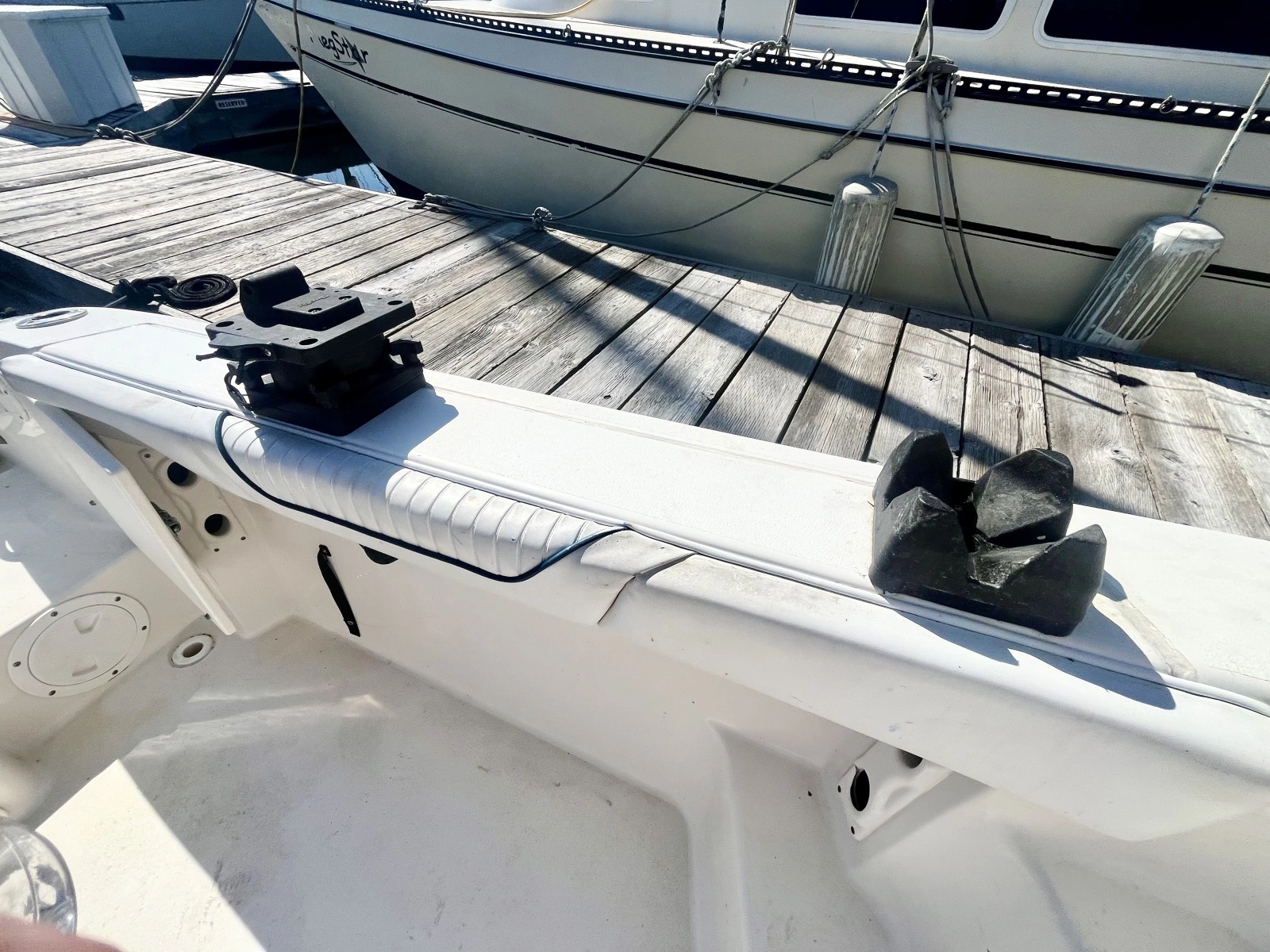 2007 Seaswirl Striper 2301