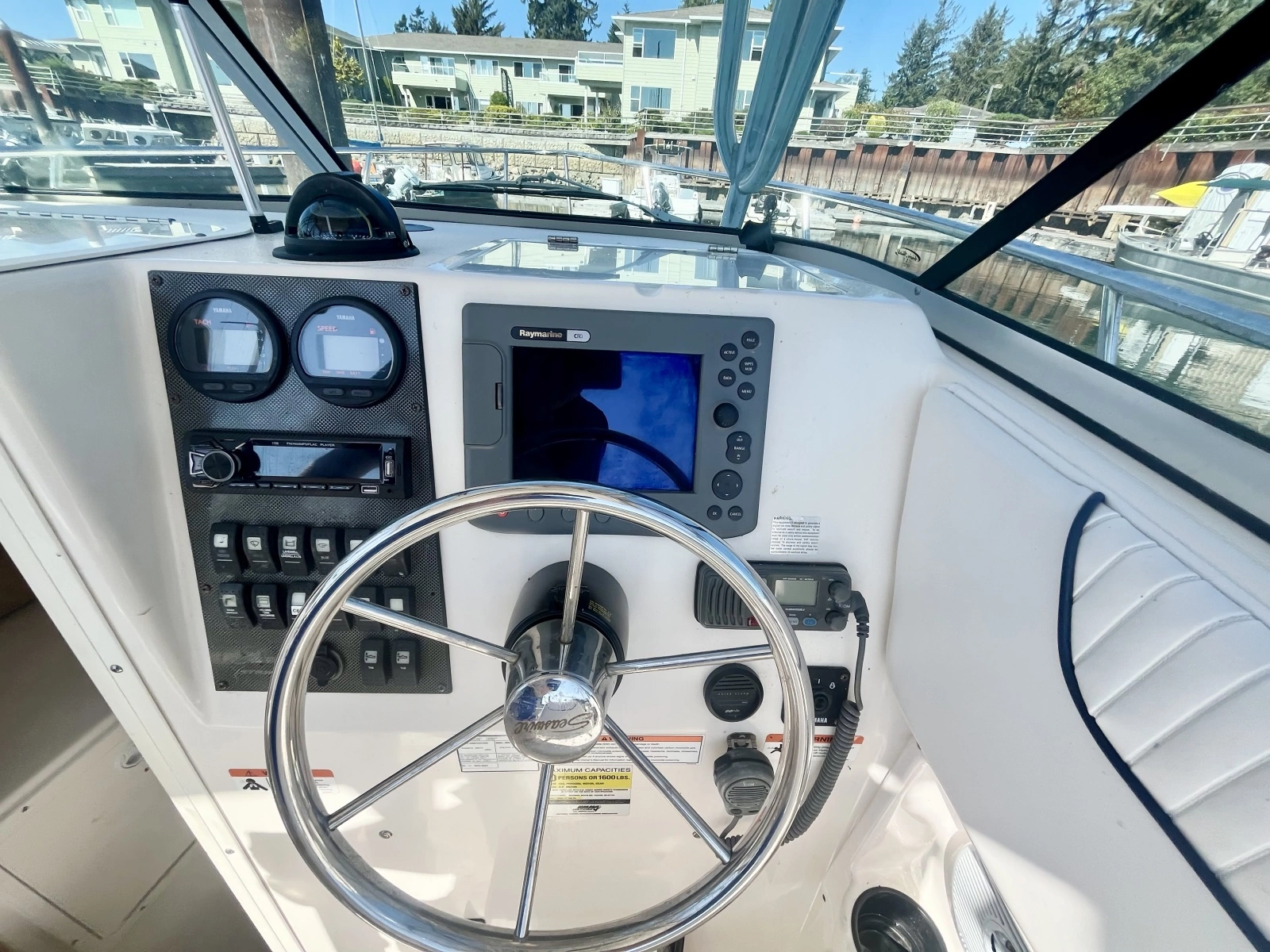 2007 Seaswirl Striper 2301