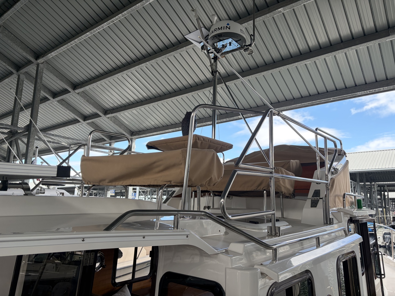 2021 Ranger Tugs R-31 CB