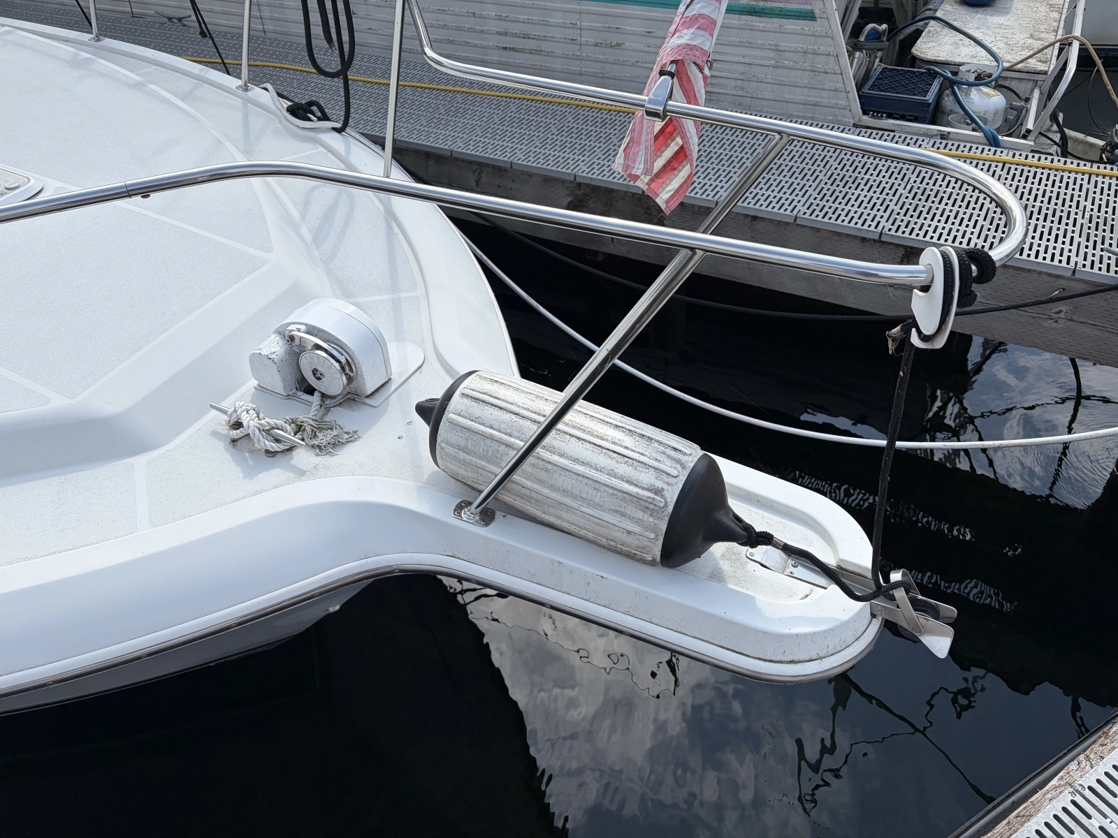 1996 Carver 325 Aft Cabin Motor Yacht