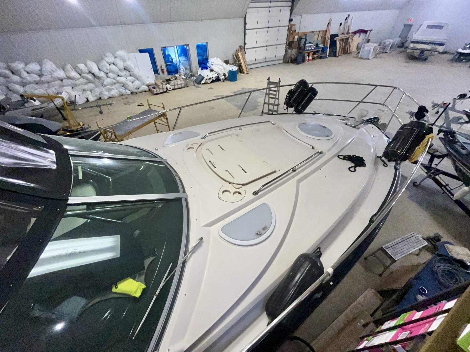 2012 Monterey 320 Sport Yacht 32