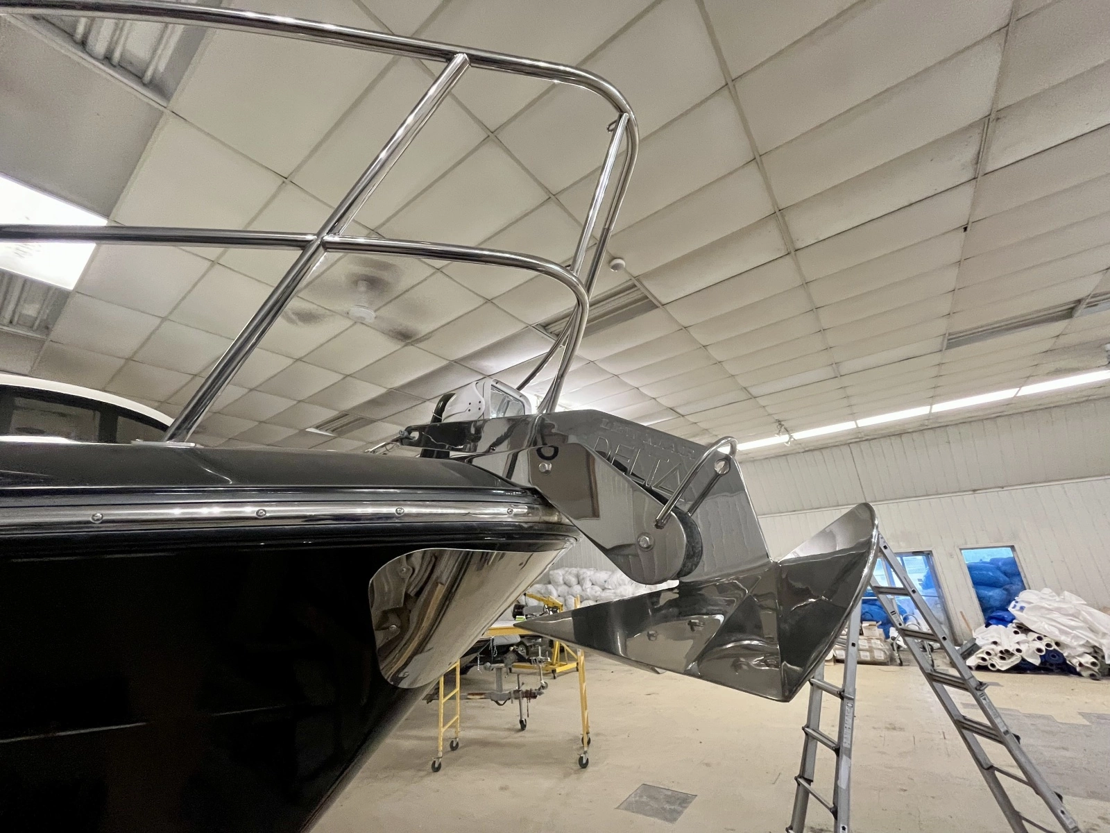 2012 Monterey 320 Sport Yacht 32