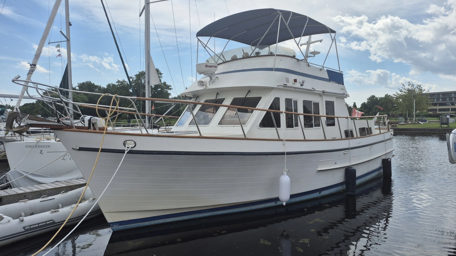 1985 Ocean Alexander  38 Double Cabin