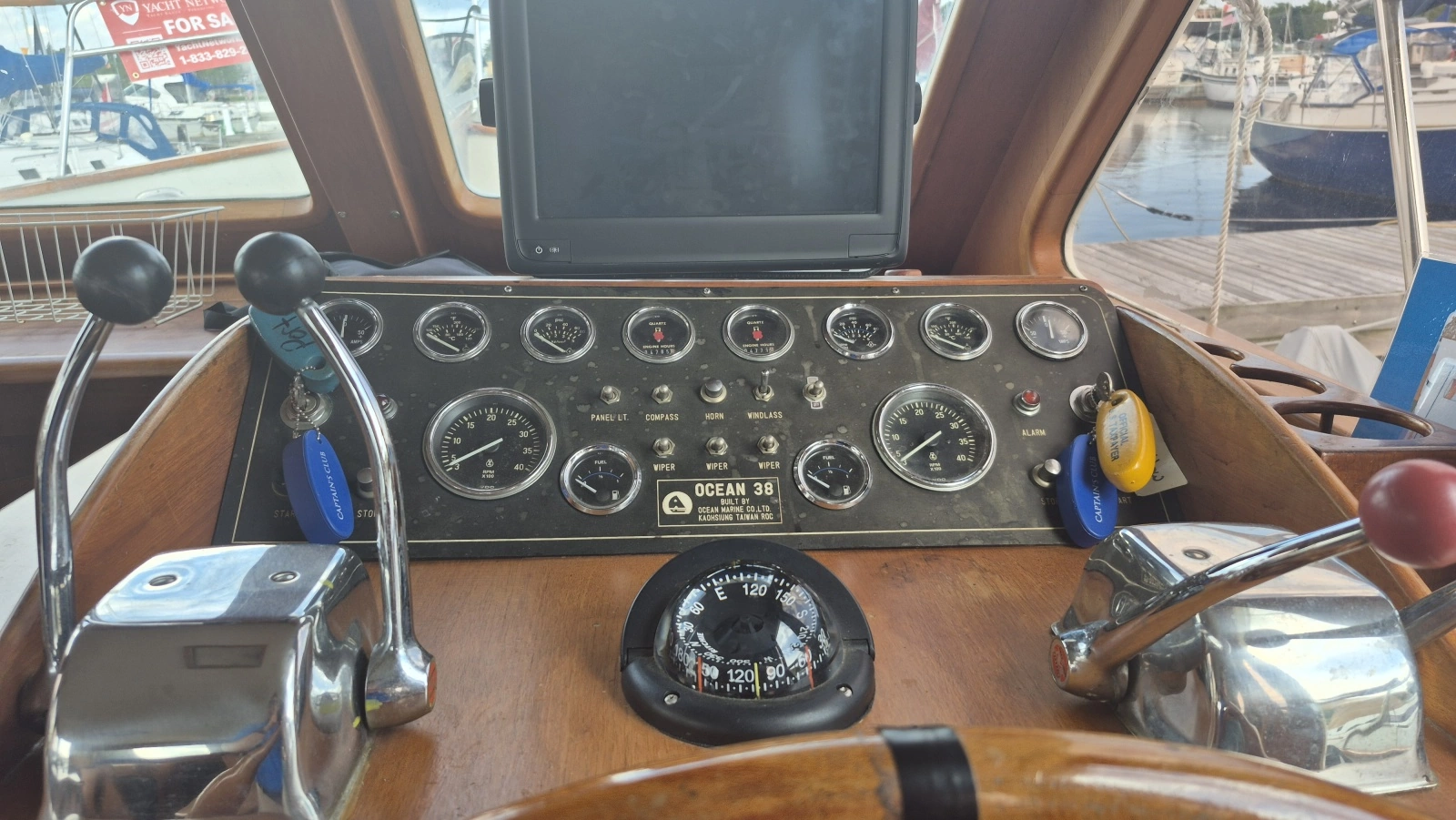 1985 Ocean Alexander  38 Double Cabin