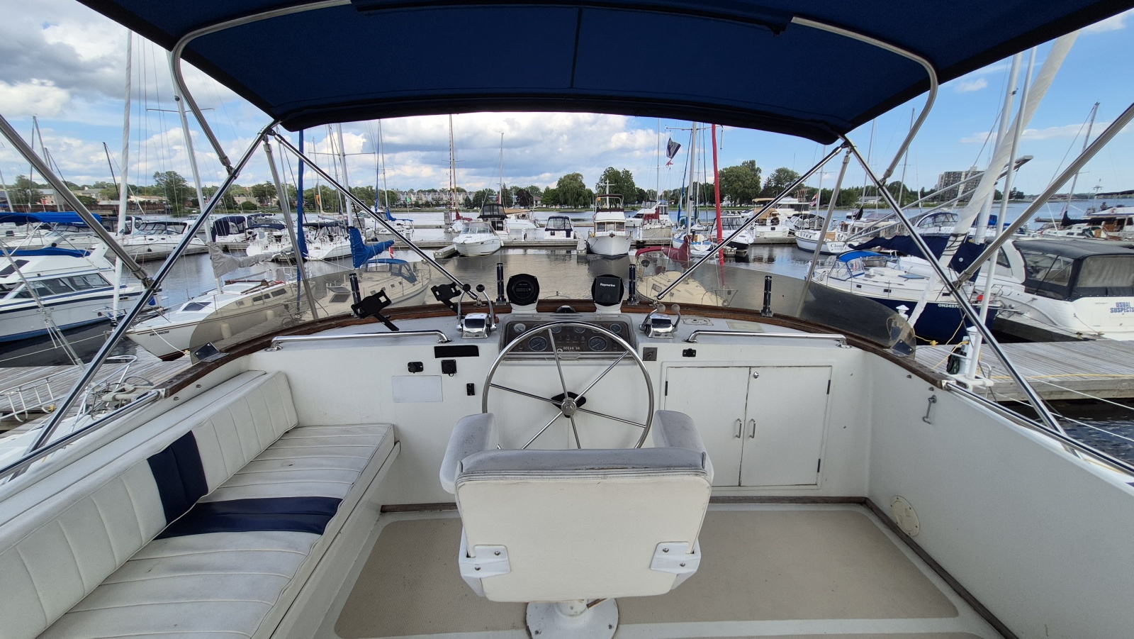 1985 Ocean Alexander  38 Double Cabin