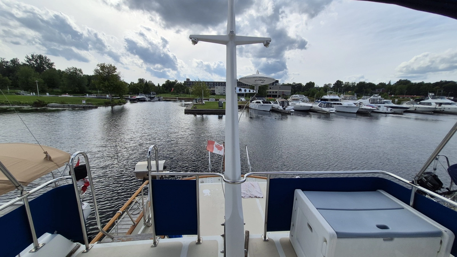 1985 Ocean Alexander  38 Double Cabin