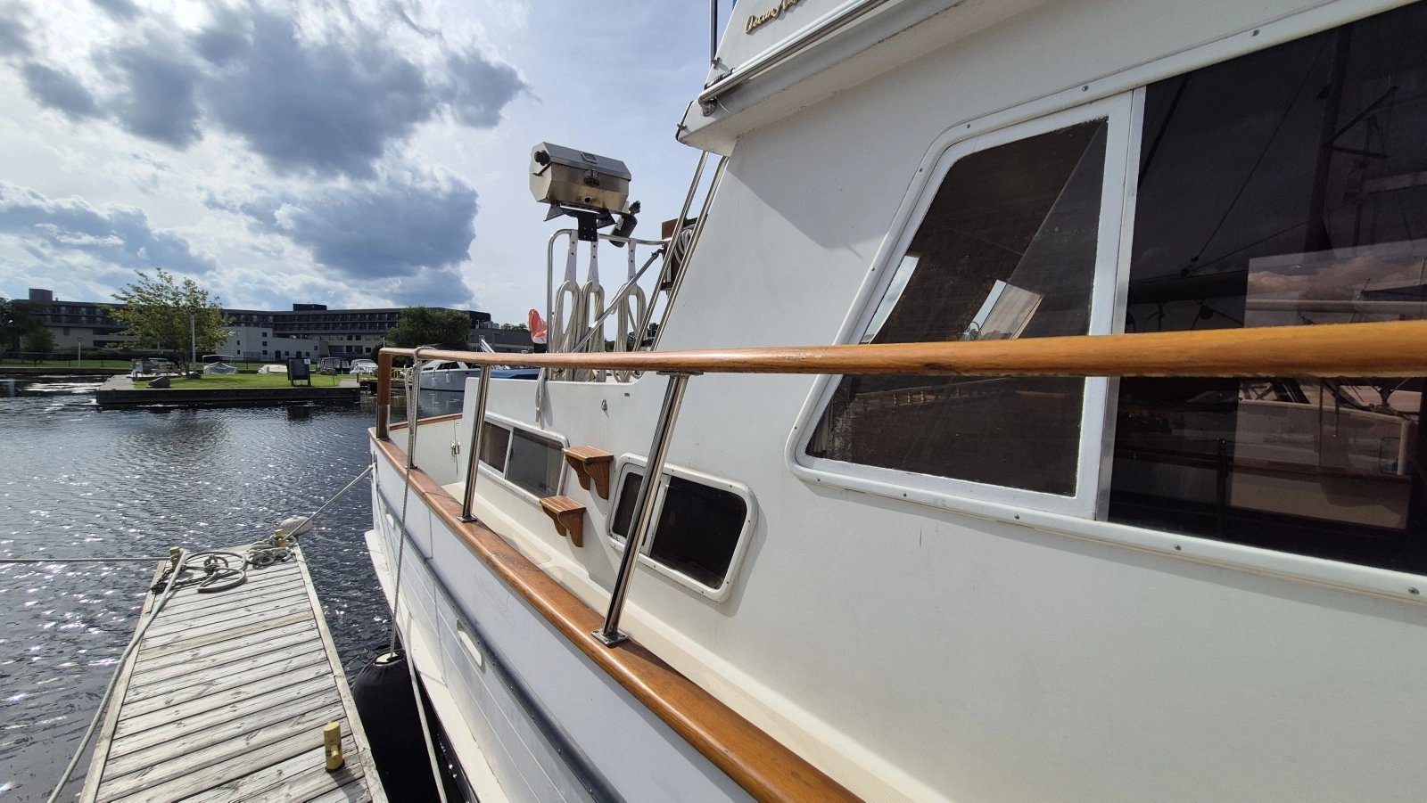 1985 Ocean Alexander  38 Double Cabin