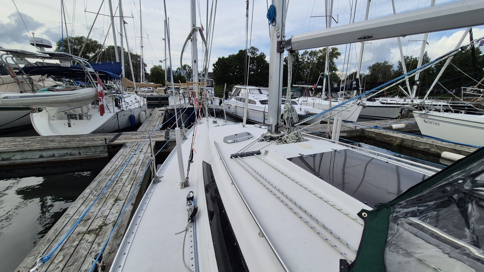 1988 Canadian Sailcraft CS 36 MERLIN
