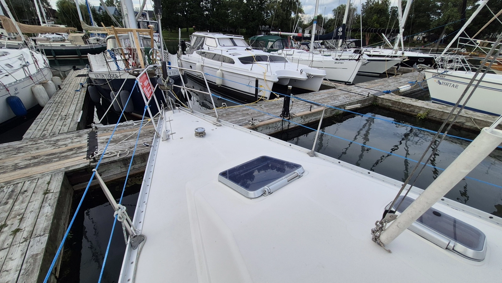 1988 Canadian Sailcraft CS 36 MERLIN