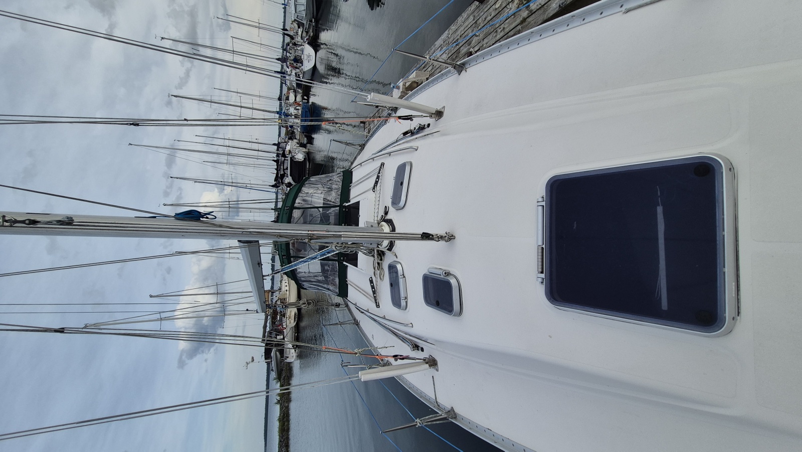 1988 Canadian Sailcraft CS 36 MERLIN