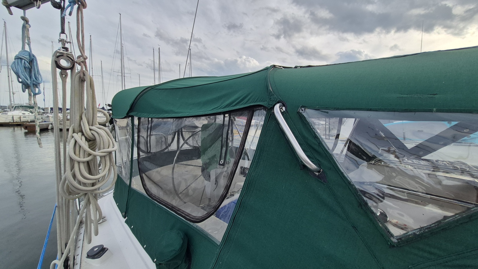 1988 Canadian Sailcraft CS 36 MERLIN