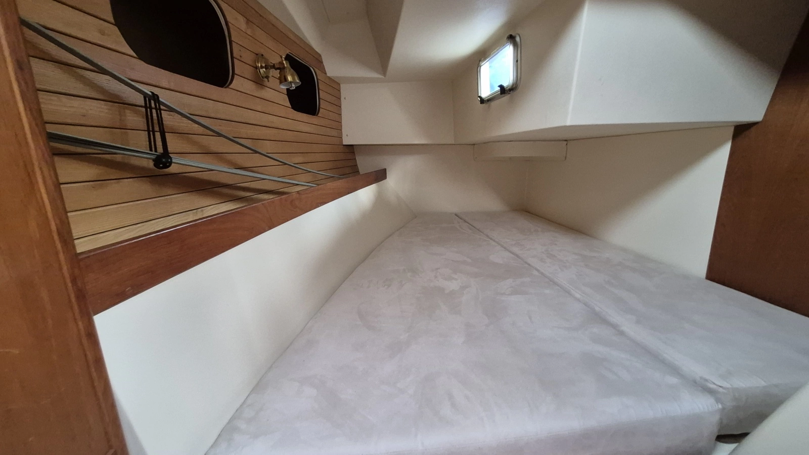 1988 Canadian Sailcraft CS 36 MERLIN